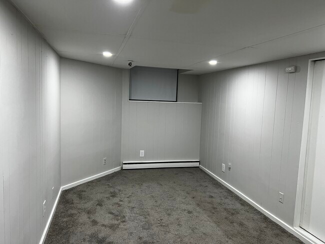 Building Photo - 222 South St