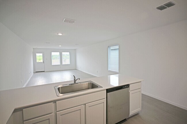 Building Photo - 463 River Run Wy