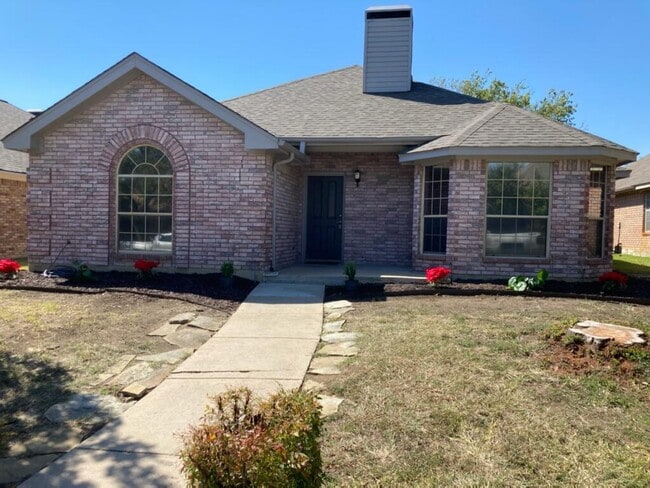 Primary Photo - 1115 Hilton Dr
