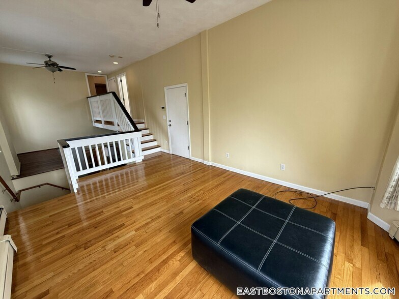 Building Photo - 1 Brigham St