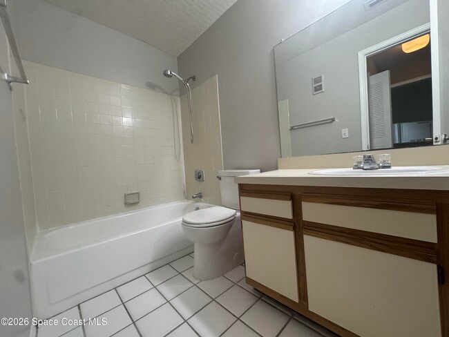 Building Photo - 7667 N Wickham Rd