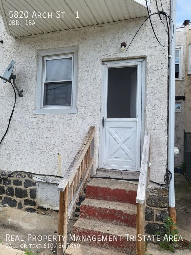 Building Photo - 5820 Arch St
