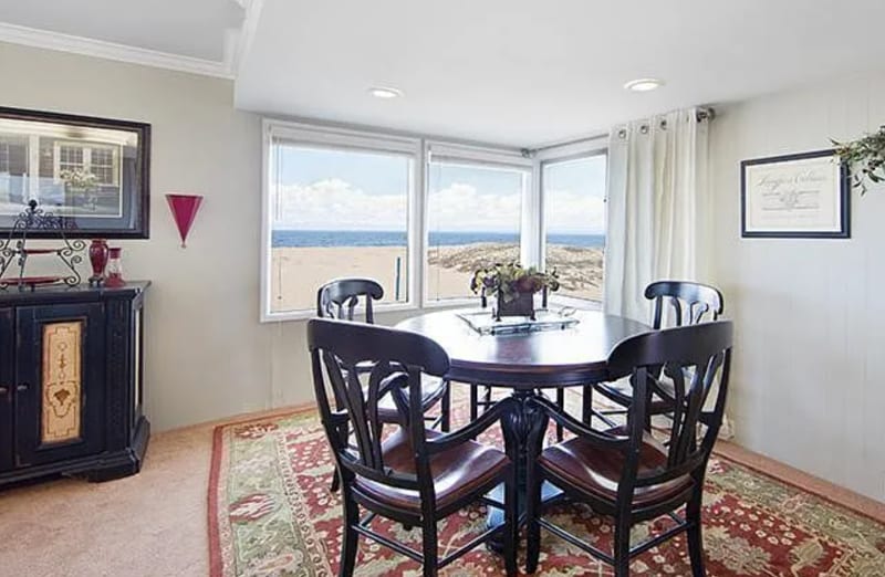 Building Photo - 1560 E Oceanfront