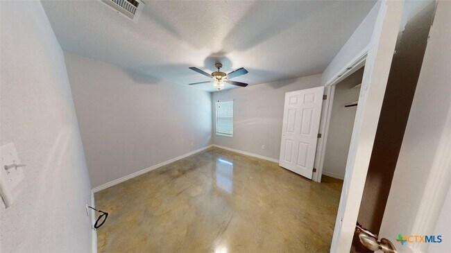Building Photo - 1608 Tejas Trail