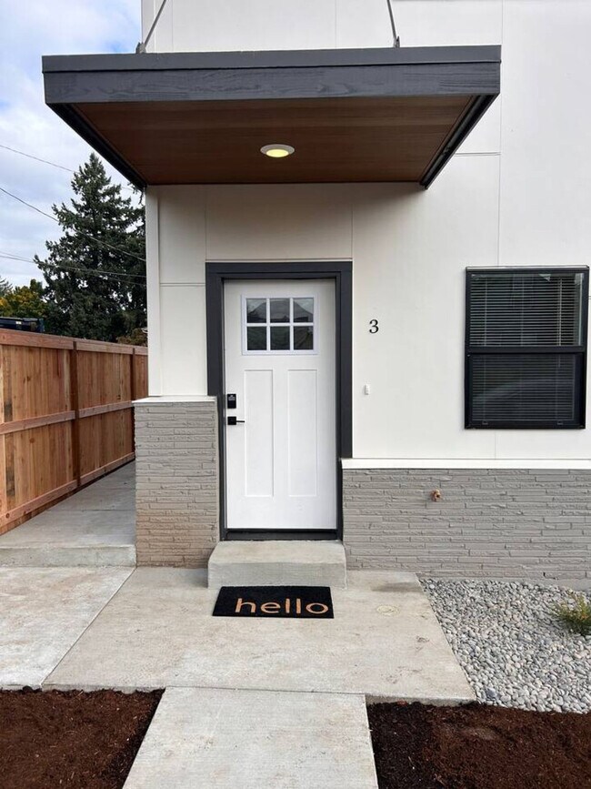 Building Photo - 3505 NE Creston Ave