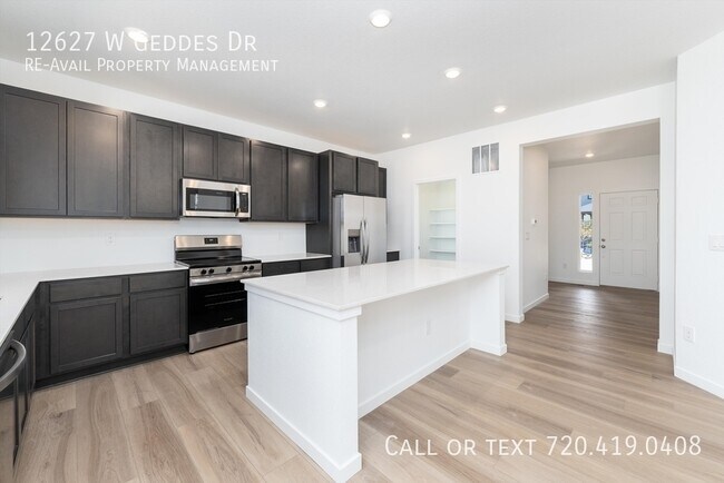Building Photo - 12627 W Geddes Dr