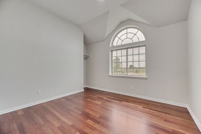 Building Photo - 5855 Co Rd 408