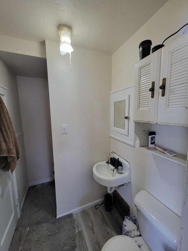 Building Photo - 2216 Merner Ave