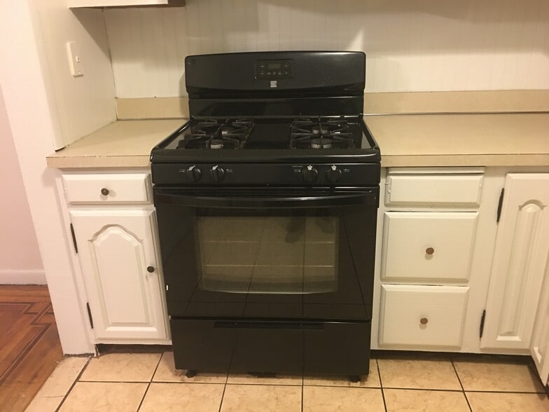 Building Photo - 1211 Alcott St