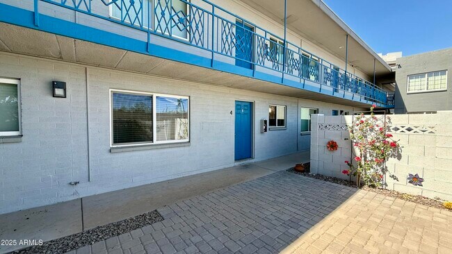 Building Photo - 44 E Roanoke Ave