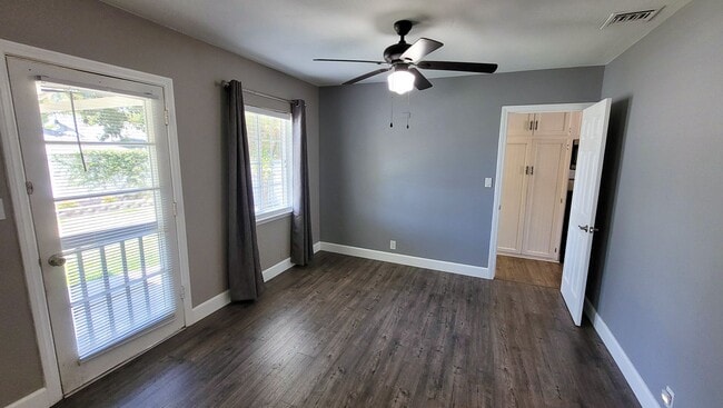 Building Photo - 4 Bed 2 Bath House in East Whittier Availa...