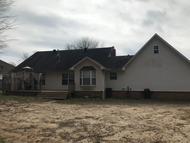 Building Photo - 24 Country Village Cir