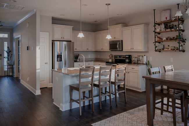 Kitchen - 8079 Ronda Drive