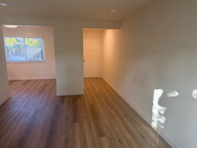 Building Photo - 1223 Cortez Dr