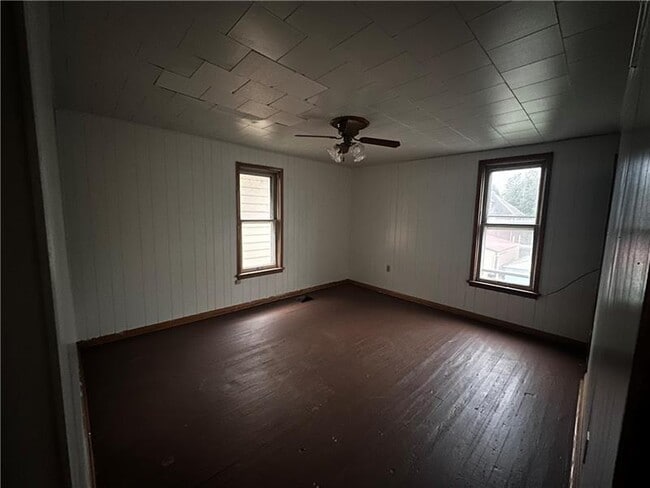 Building Photo - 1495 Allison Ave