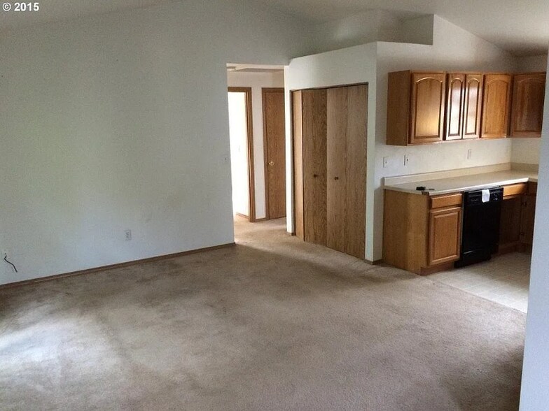 Building Photo - 4436 Alderbury St