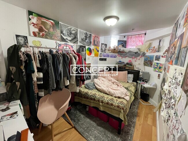 Building Photo - 243 Northampton St