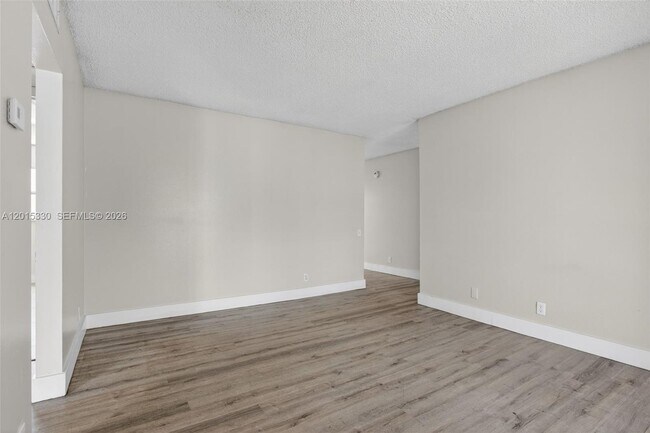 Building Photo - 4409 Treehouse Ln