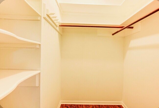 Building Photo - 19407 Glenway Falls Dr