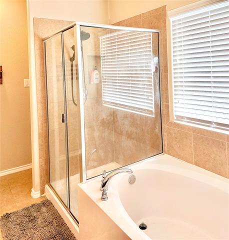 Building Photo - 1068 Meadow Scape Dr