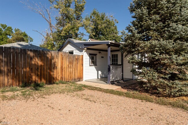 Building Photo - 3 br, 2 bath House - 2227 South Galapago S...