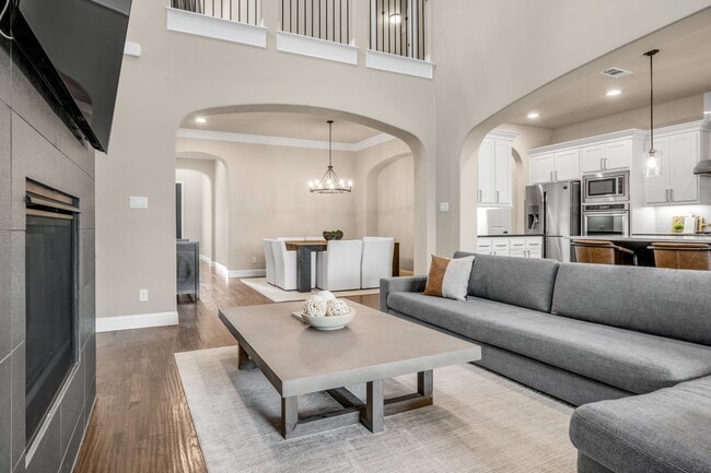 Building Photo - 4809 Latour Ln