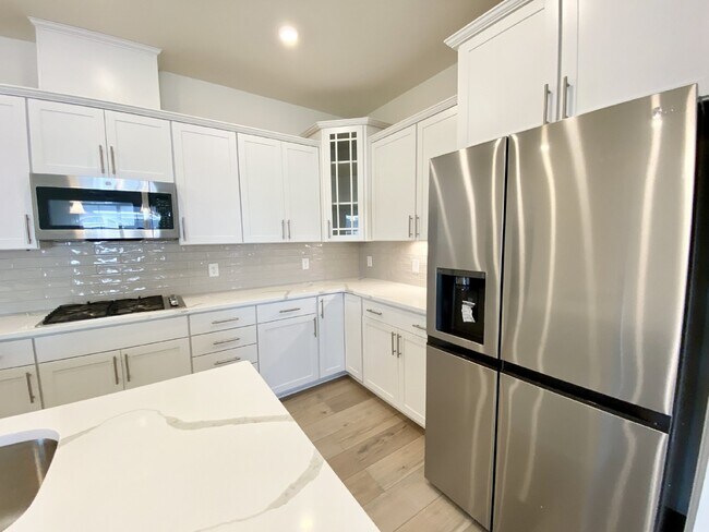 Building Photo - Light, Bright and Beautiful New Construction Home!