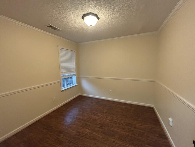 Building Photo - 3089 Woodland Crest Dr