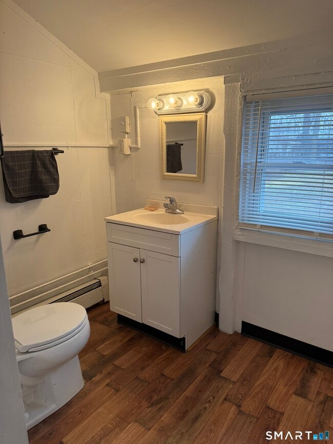 Building Photo - 57-59-59 Woodbridge Ave