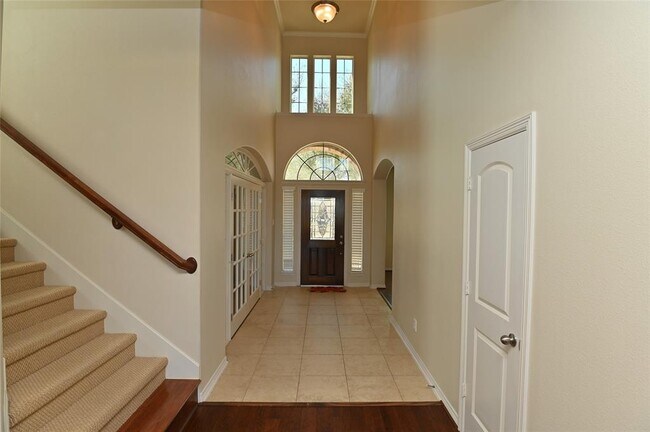 Building Photo - 5215 Field Briar Ln