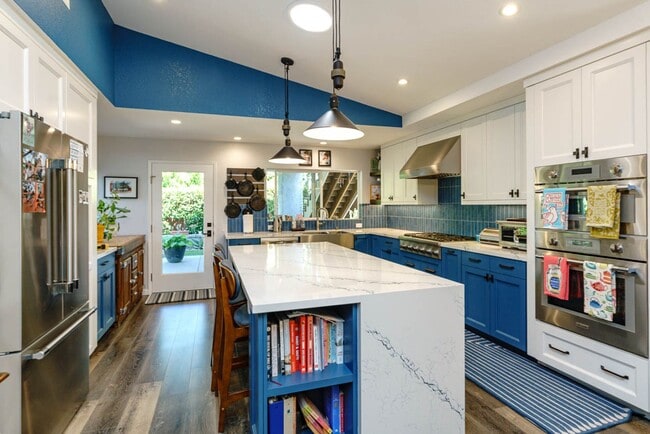 Building Photo - 4 Bedroom Home with Attached ADU in Scripps Ranch