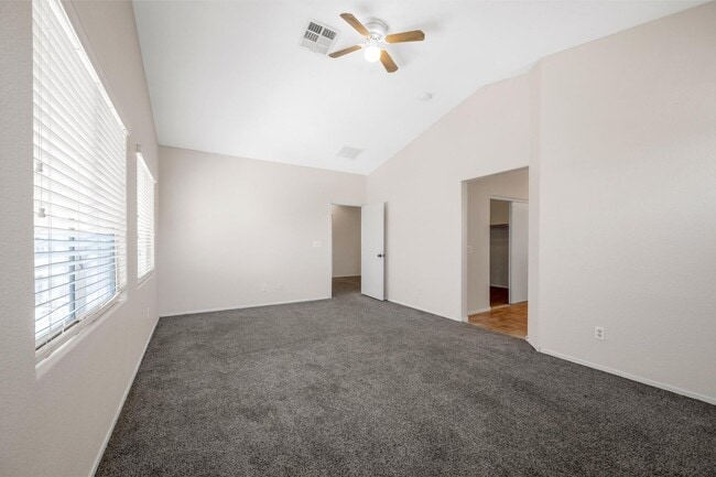 Building Photo - Nice Two Story Home with fenced yard and pet friendly owners.