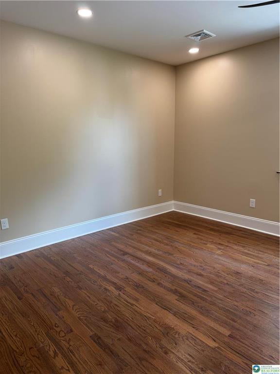 Building Photo - 330 Linden Ave