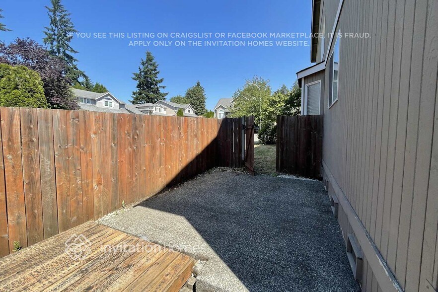 Building Photo - 31595 115th Ave SE