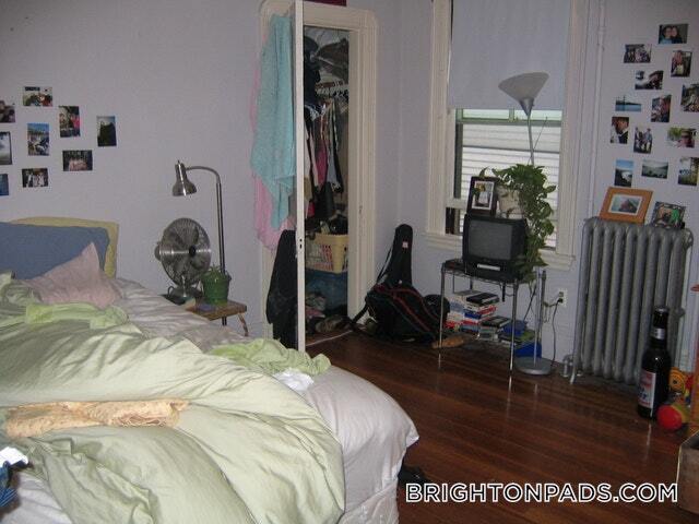 Building Photo - 46 Mapleton St