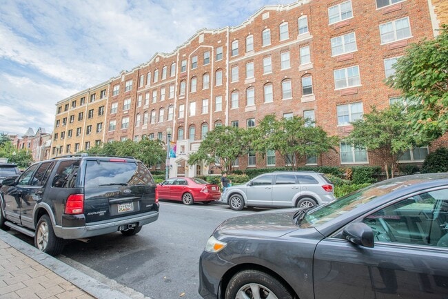 Primary Photo - Lovely Studio Condo Unit in Columbia Heights!