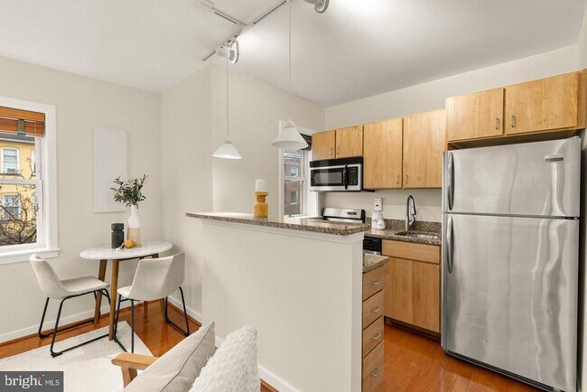 Building Photo - 3534 10th St NW