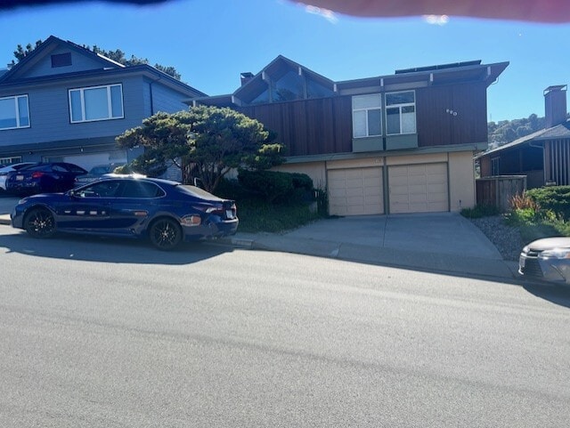 Building Photo - 880 Larkspur Dr