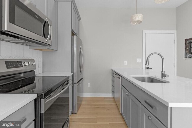 Building Photo - 1935 N 2nd St