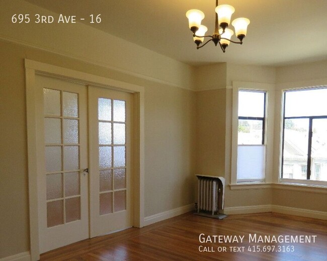 Primary Photo - Very large top corner 1 bdrm new kitchen, ...