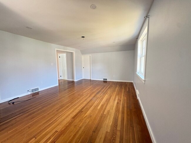 Building Photo - 111 Holden St