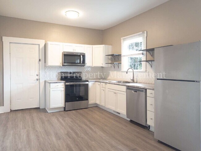 Building Photo - 2BR/2BA Home in Downtown Wilmington - $1,500/month- Pet Friendly*