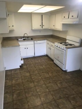 Building Photo - The Arches Apartments