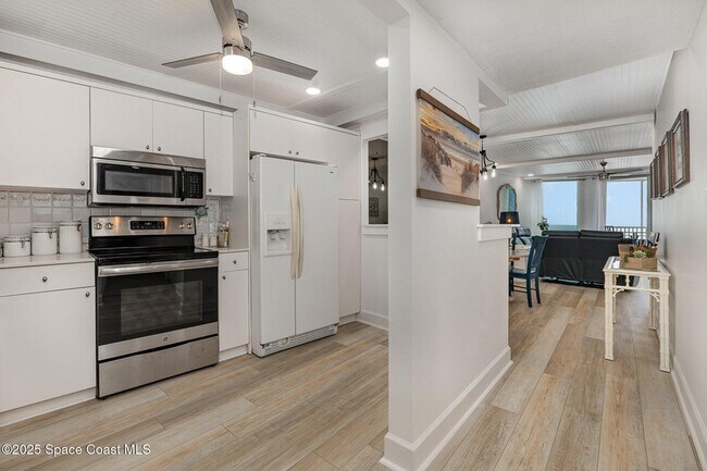 Building Photo - 1175 Highway A1a Unit 606