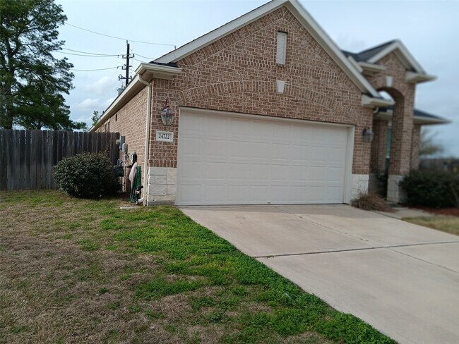 Building Photo - 24722 Lake Basin Ct