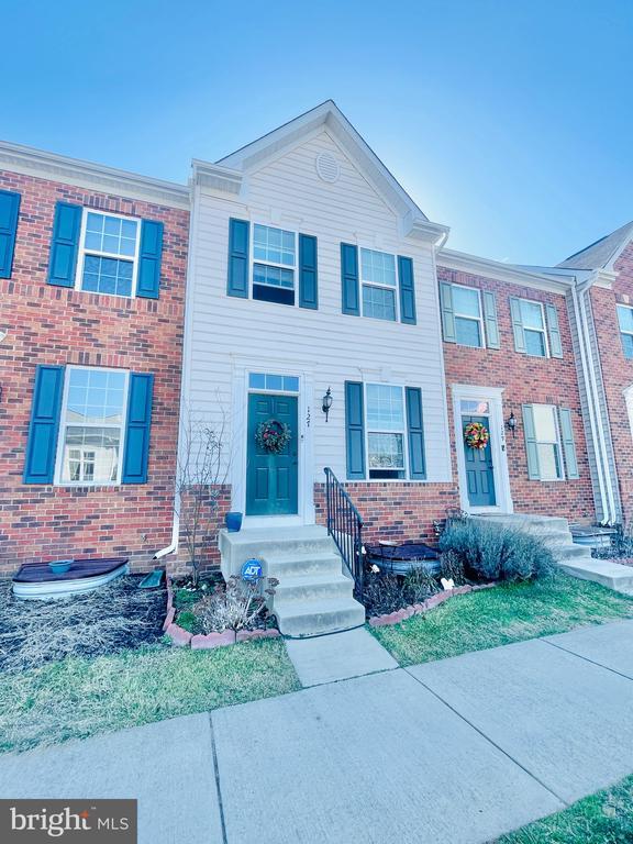 Building Photo - 127 Streamview Dr