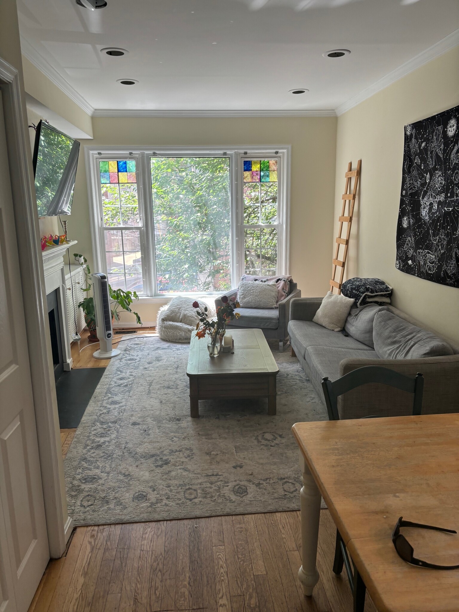 Living Room - 2318 L St NW