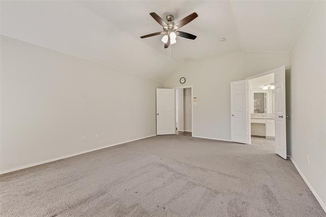 Building Photo - 5909 Meadowcrest Ln