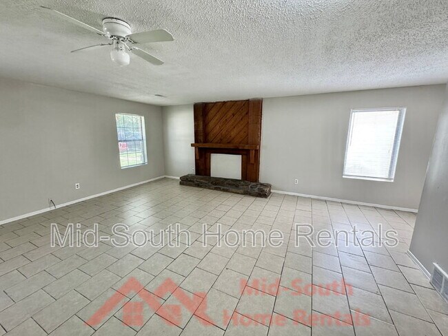 Building Photo - 4579 Buffer Dr