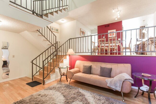 Primary Photo - 9800 Sepulveda Blvd